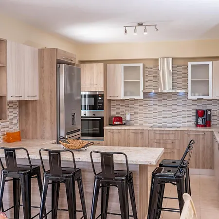 דירה Dimitra's House ארגוסטולי