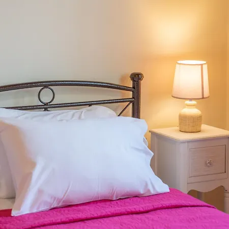 Apartment Dimitra's House *