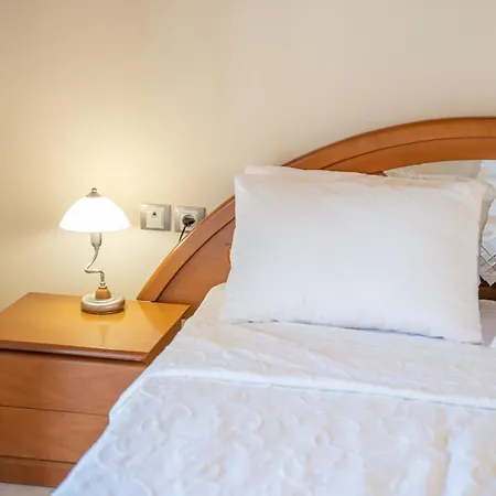 Apartment Dimitra's House *