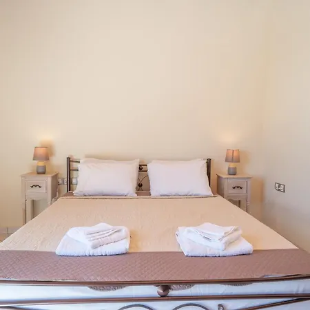 Dimitra's House * 阿尔戈斯托利翁