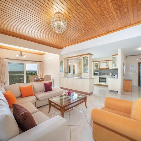 Apartment Dimitra's House