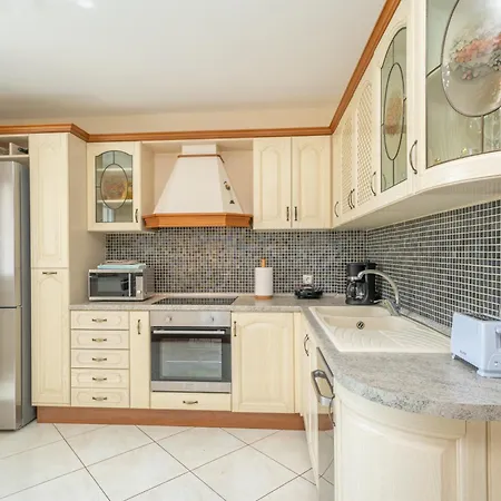 Dimitra's House * 阿尔戈斯托利翁