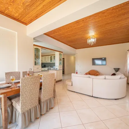 Dimitra's House 公寓